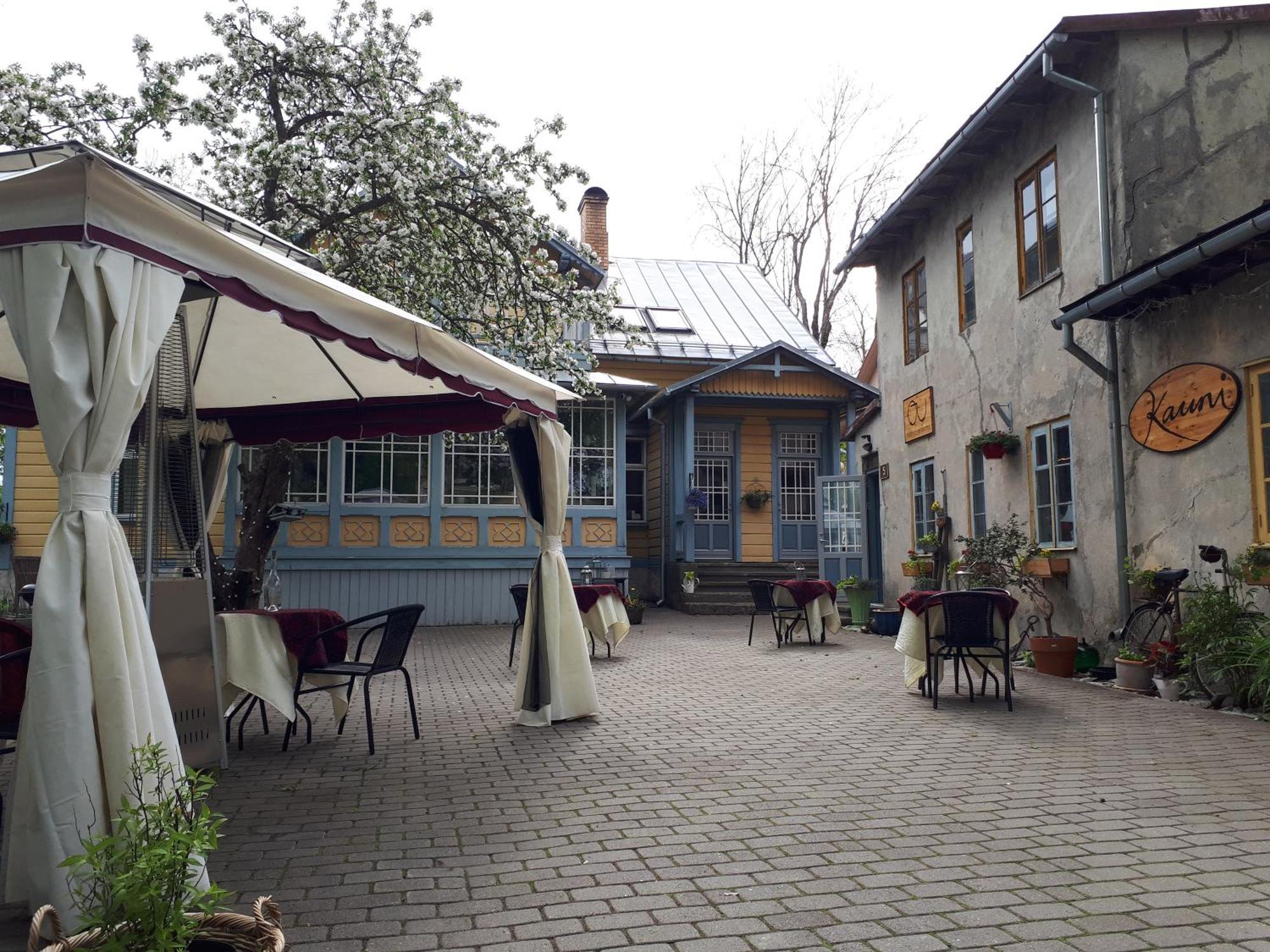 Villa Ou Apartments Parnu Exterior photo